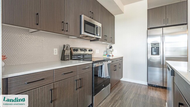 Building Photo - 14015 Univ Pass