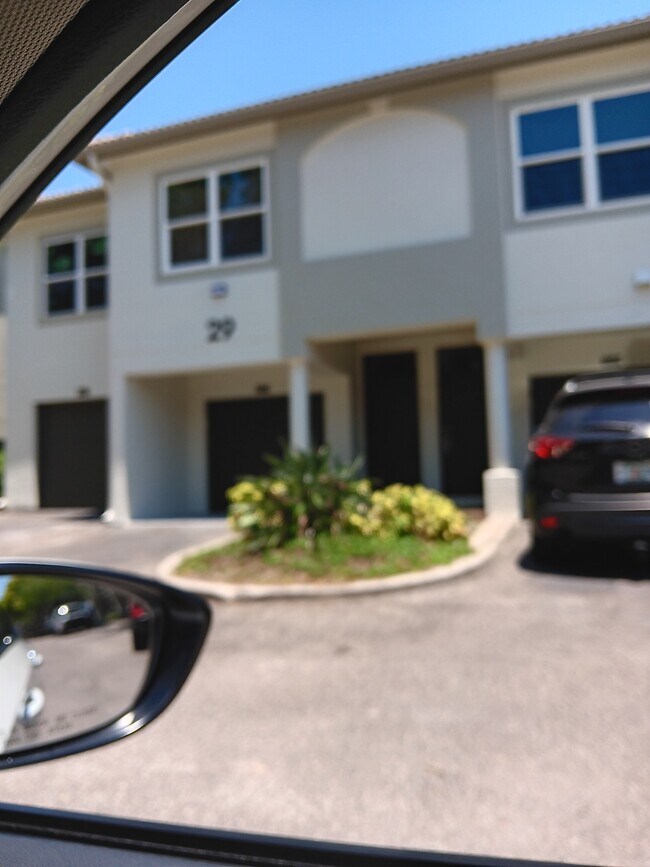Foto del edificio - 1109 Normandy Trace Rd