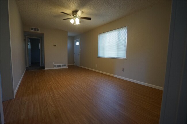 Photo - 1050 E 90th Ave House