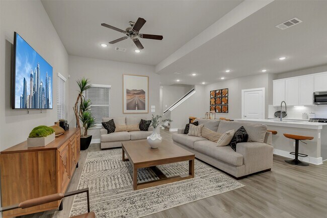 Building Photo - 21015 Bay Vlg Dr