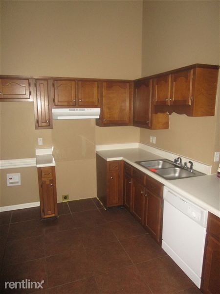 Building Photo - 3943 Oak Branch Cir E