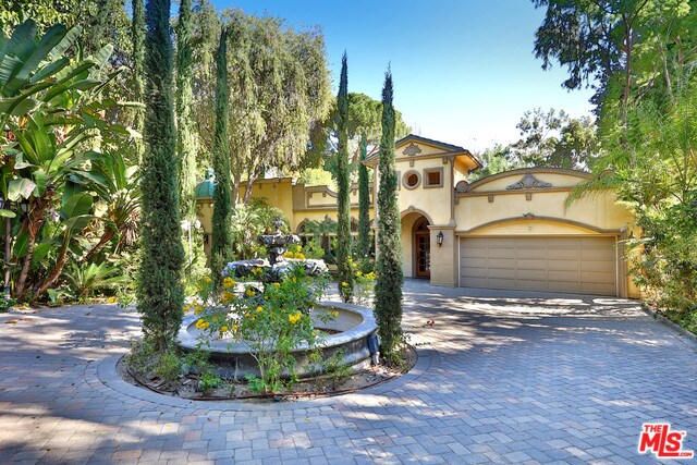Foto principal - 4090 Valley Meadow Rd