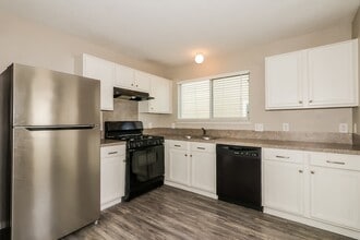 Building Photo - 20908 Patriot Park Ln