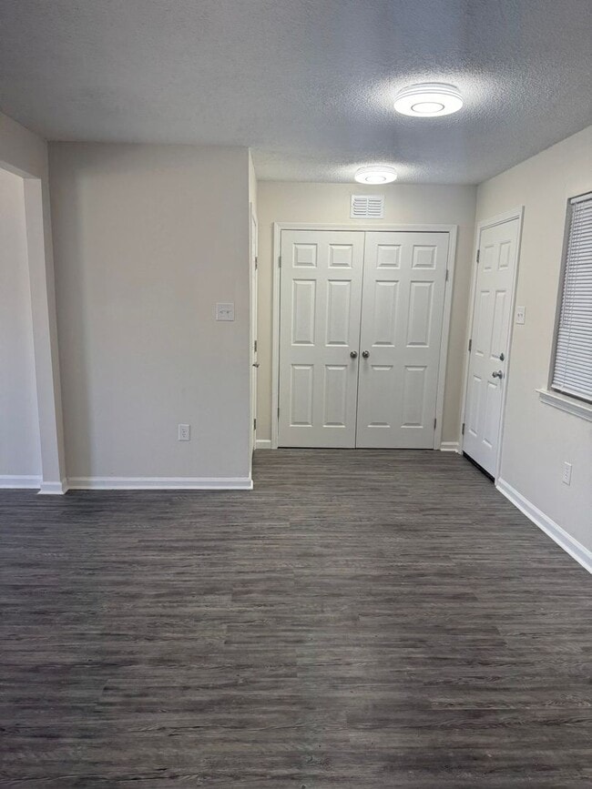 Building Photo - Newly Renovated Home In Raleigh