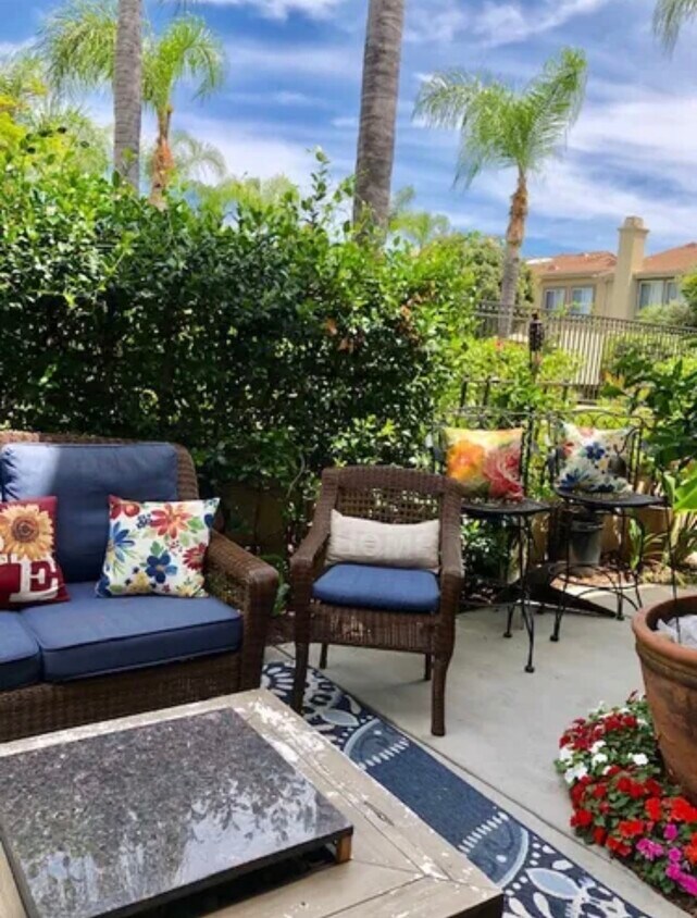 Foto del edificio - 401 N Cotswolds Ln