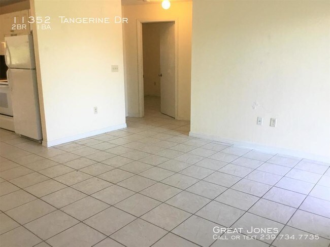 Foto del edificio - GREAT 2/1 DUPLEX IN BONITA SPRINGS!!!