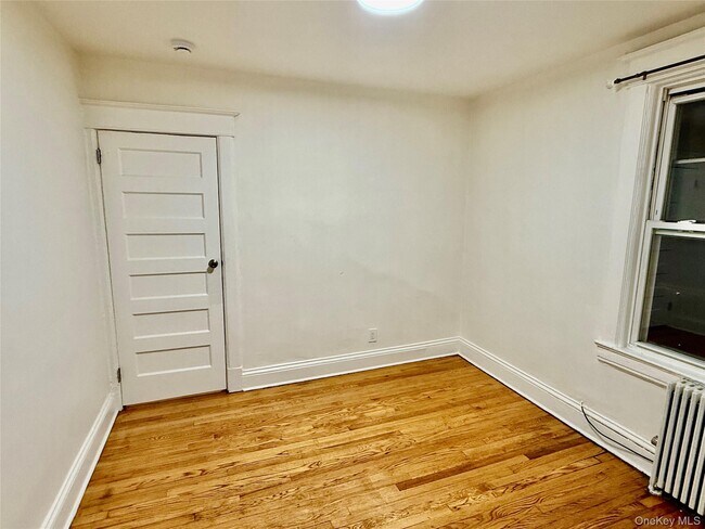 Foto del edificio - 137 Lake Ave