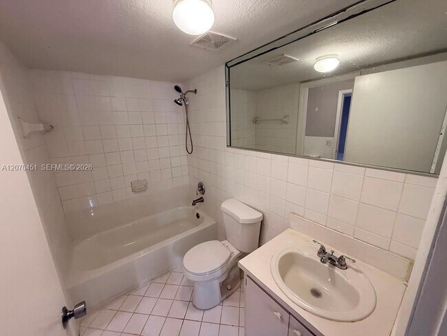 Foto del edificio - 6278 W 22nd Ct