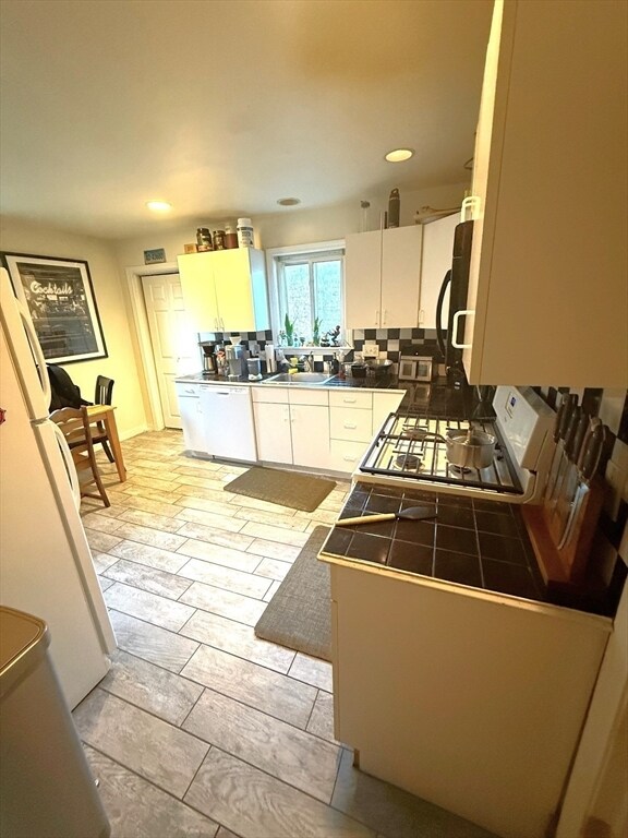 Foto del edificio - 3 Paige Ave