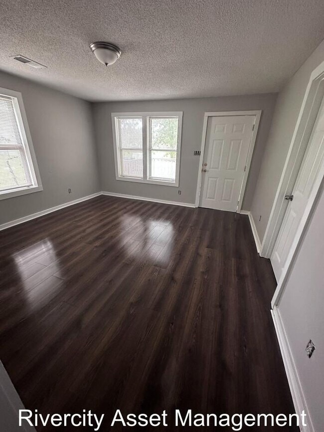 Foto del edificio - Rare Gem Ready For Move In!!!!! Section 8 ...