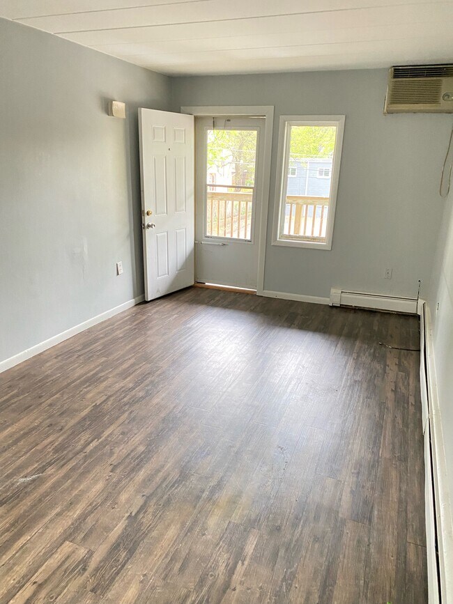 Foto del edificio - 800 W Church St