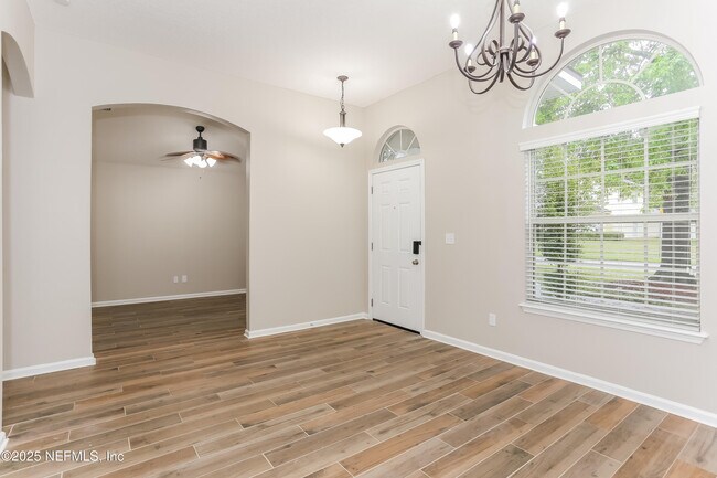 Building Photo - 86016 Cherry Laurel Way