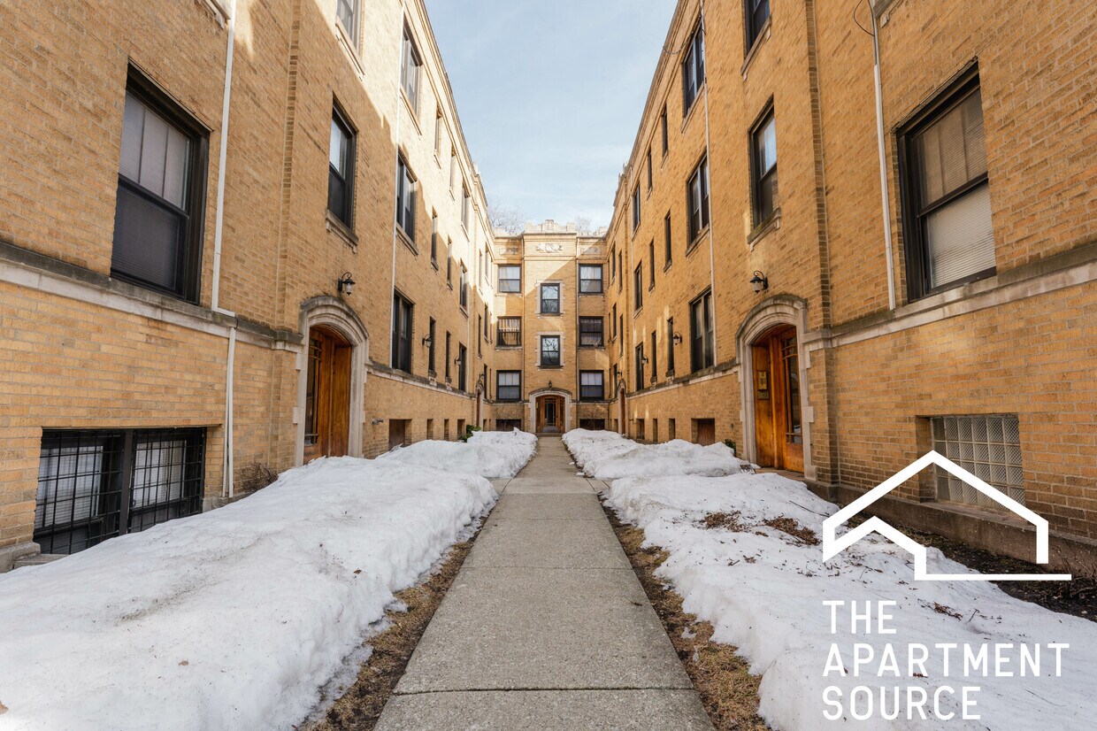 Building Photo - 2239.5 N Bissell St