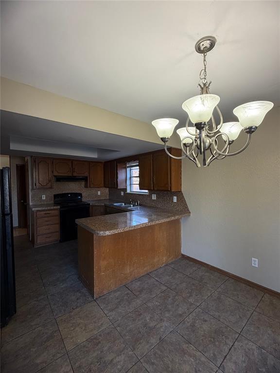 Foto del edificio - 7301 Edenborough Dr