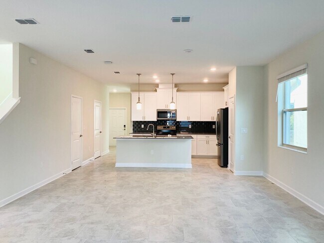 Building Photo - HOME IN TUSKAWILLA CROSSING