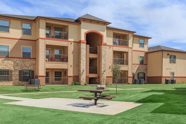 Foto del edificio - 202 Aquero Blvd