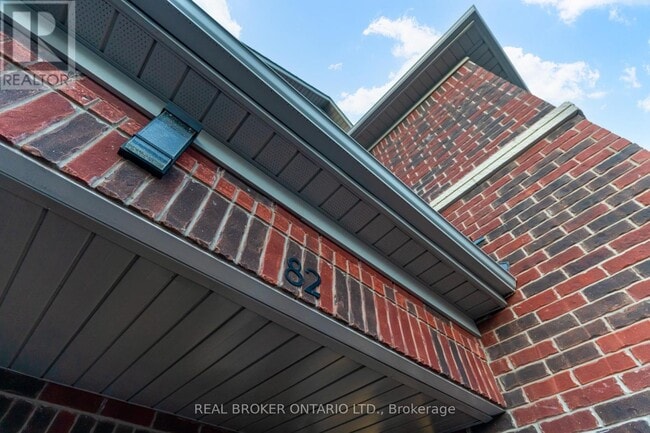 Photo du bâtiment - 82 Ness Dr