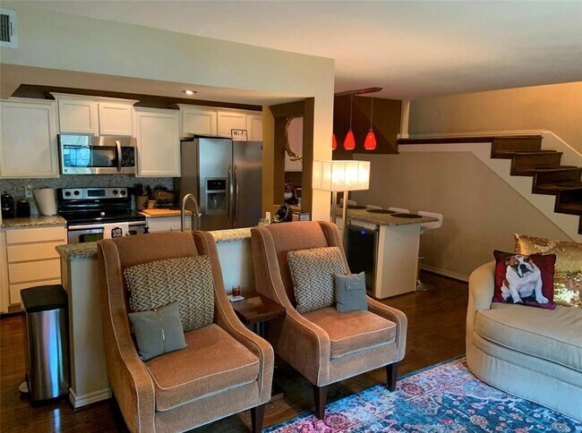 Foto del edificio - 2933 Shelby Ave