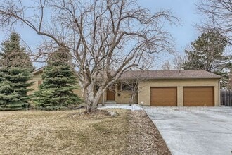 Building Photo - 2471 S Ivanhoe Pl