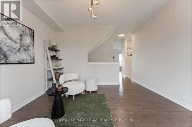 Building Photo - 3040 Travertine Way