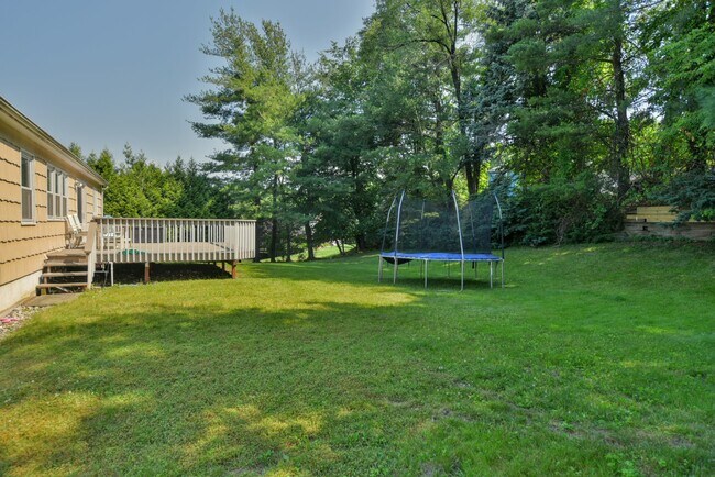 Sprawling Backyard - 451 Golf Course Dr