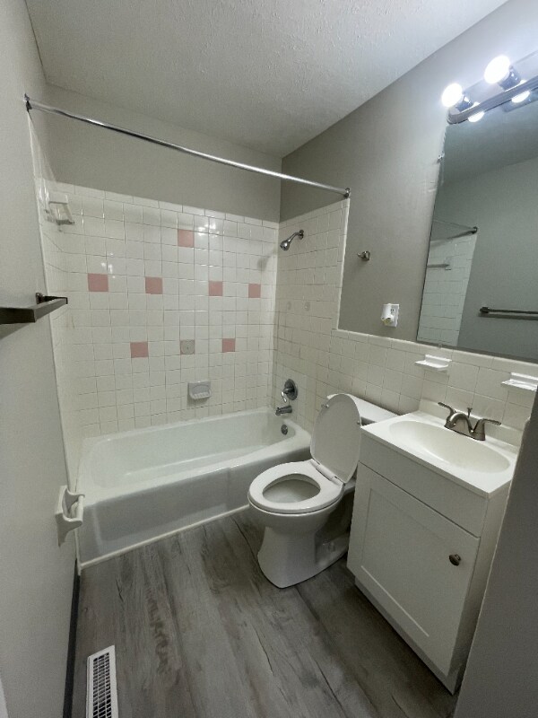 Foto del edificio - 343 Pershing Ave NE