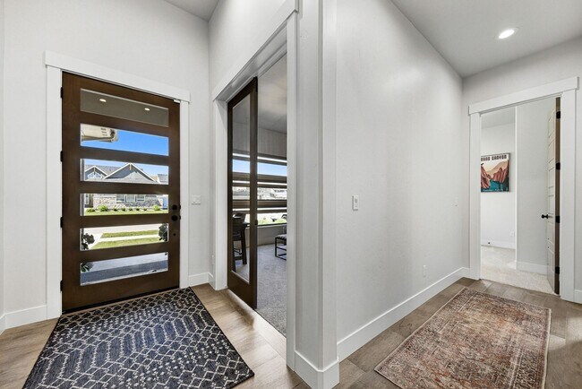 Building Photo - House for Lease in the Hills of Dry Creek Ranch
