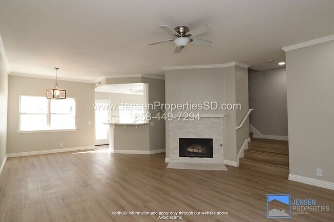 Building Photo - 10040 Scripps Vista Way