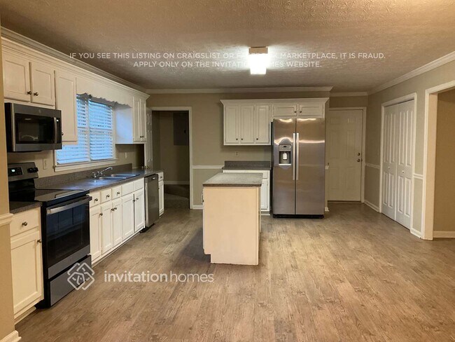 Foto del edificio - 2355 Huntington Dr