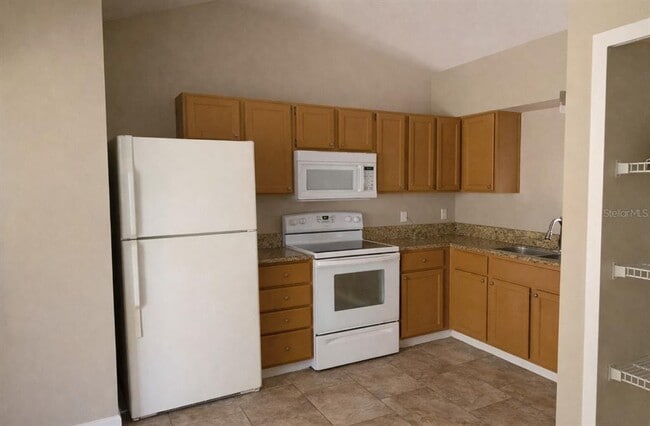 Foto del edificio - 168 Reserve Cir