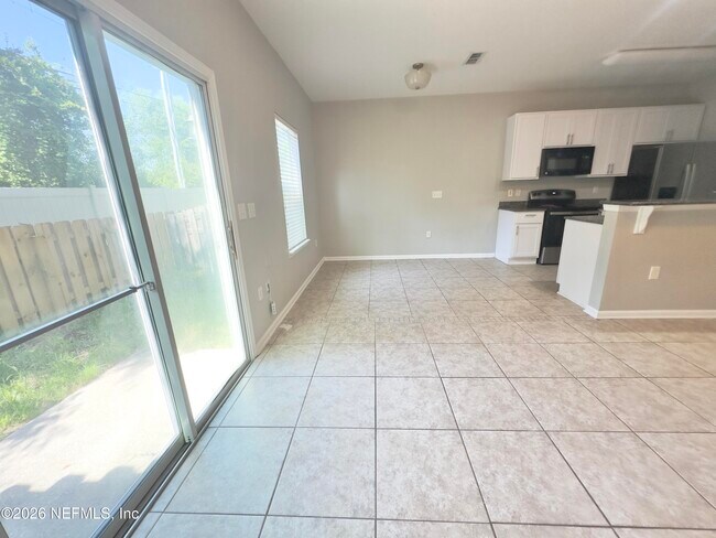 Foto del edificio - 284 Moultrie Village Ln