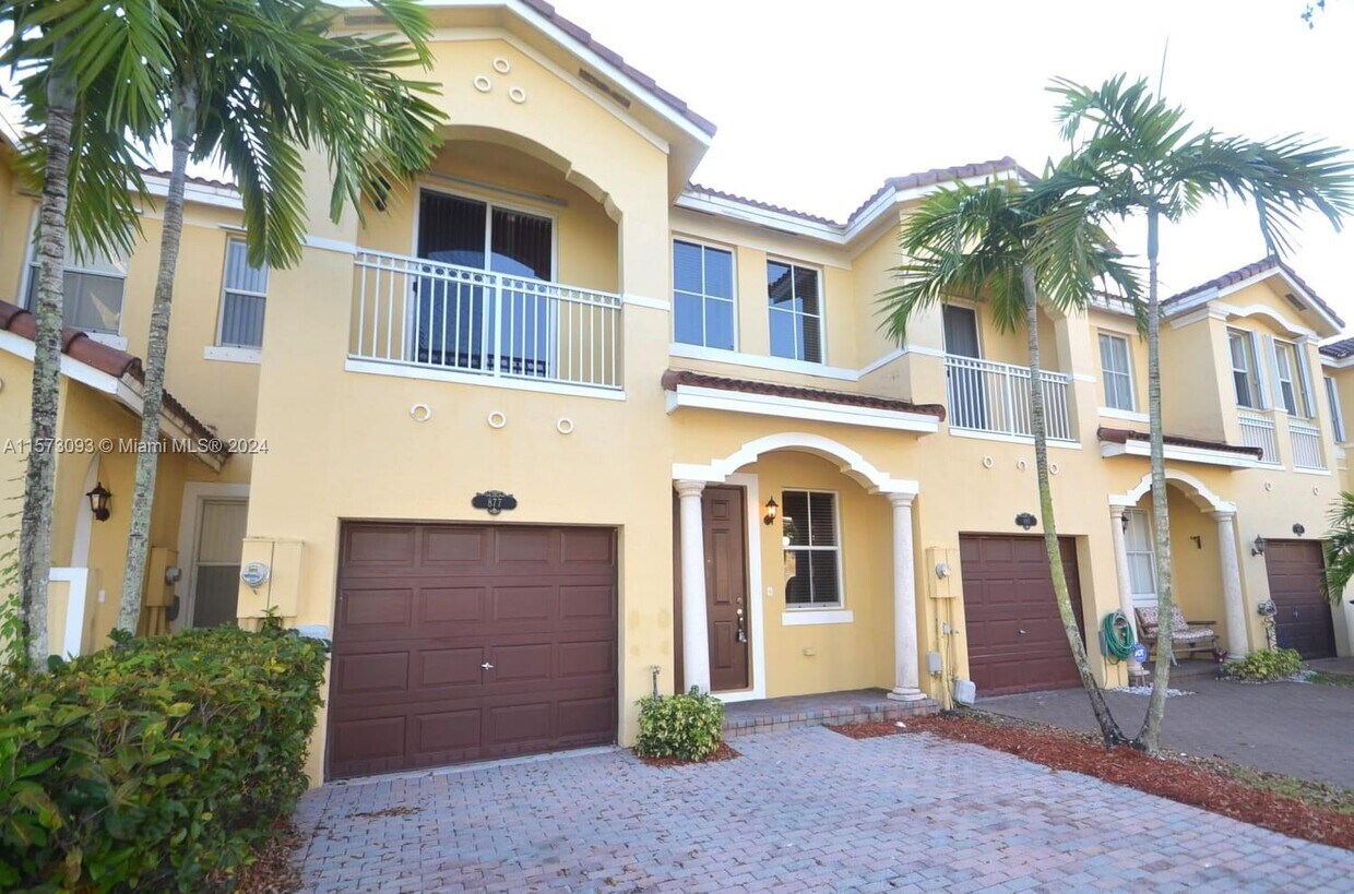 877 SW 149th Ct, Miami, FL 33194 Townhome Rentals in Miami FL