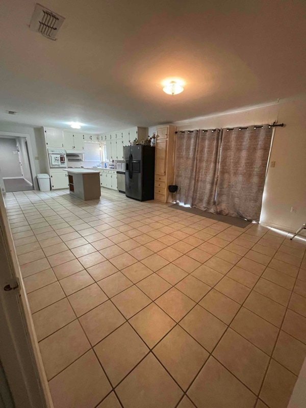 Building Photo - 508 Ravenwood Dr