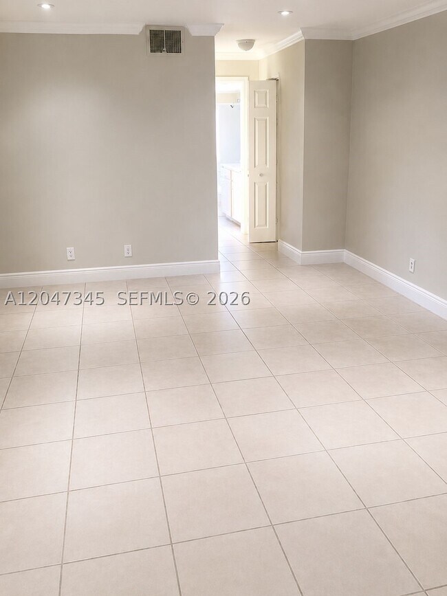 Foto del edificio - 500 NE 2nd St