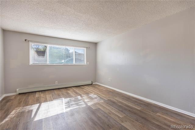 Building Photo - 330 Vehr Dr