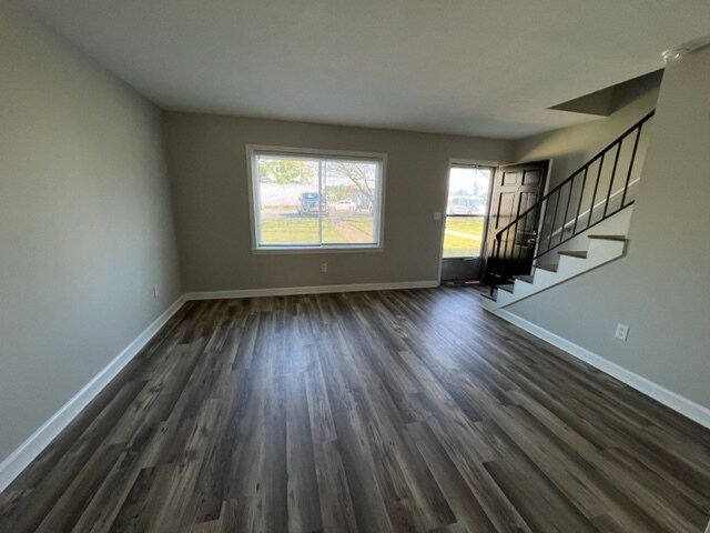 Foto del edificio - 101 Plaza Oaks Rd