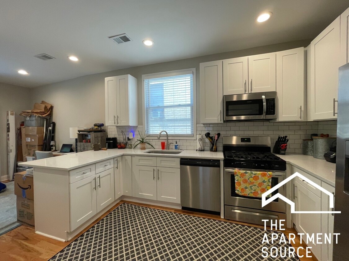 Foto principal - 3130 N Kimball Ave