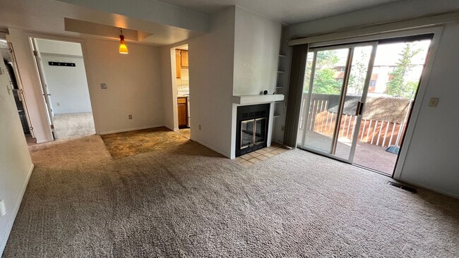 Building Photo - 2 Bedroom Condo W/Garage off C Street just...