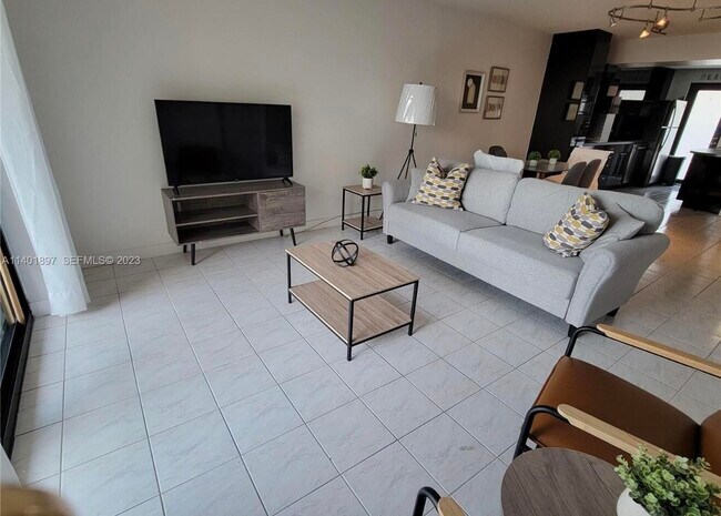 Foto del edificio - 801 N Ocean Blvd