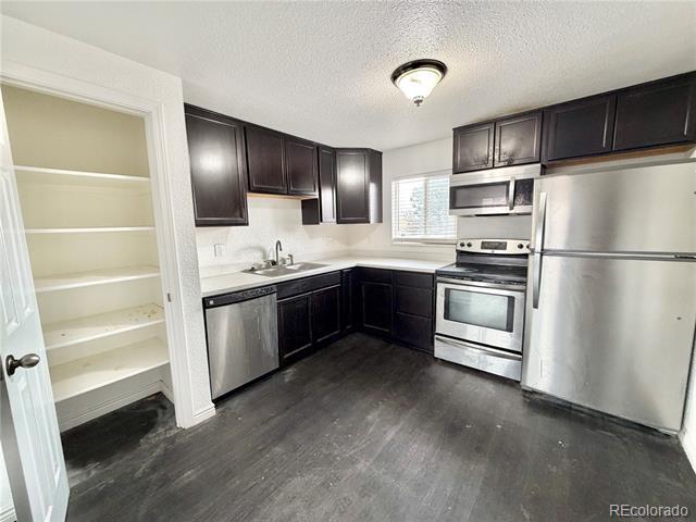 Foto del edificio - 1080 S Eliot St