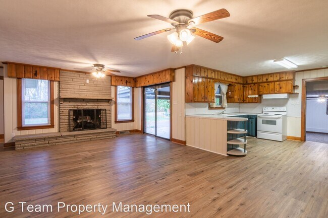Building Photo - 3 br, 3 bath House - 1619 Edgewood Drive