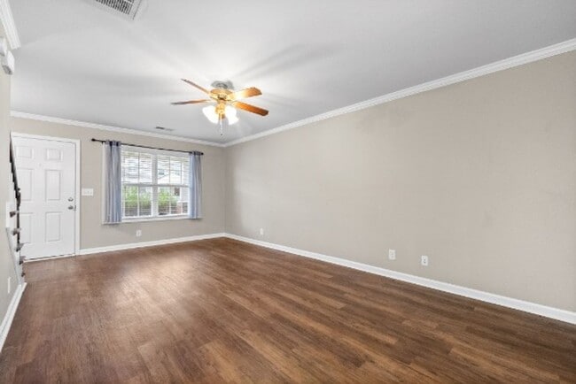 Building Photo - 357 Sam Houston Cir