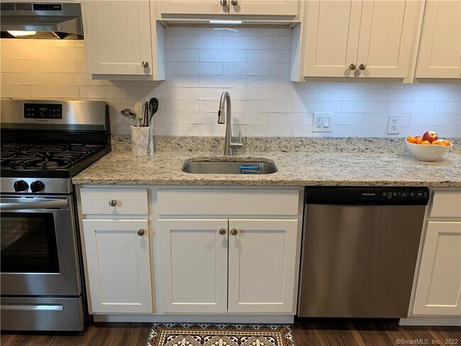 Foto del edificio - 168 Greenwood Ave