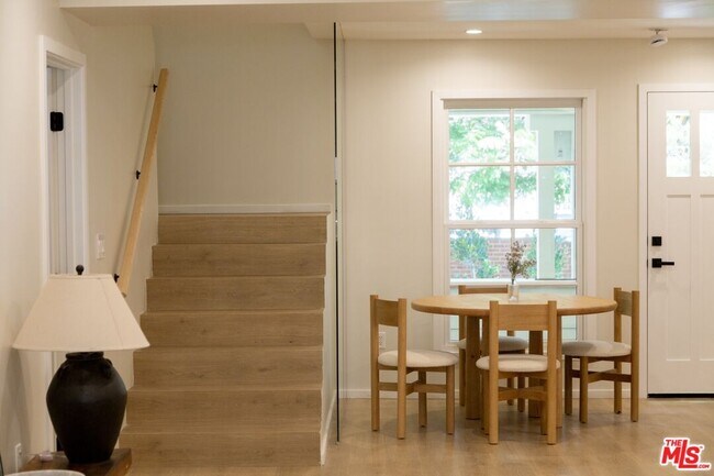 Foto del edificio - 1409 N Hudson Ave