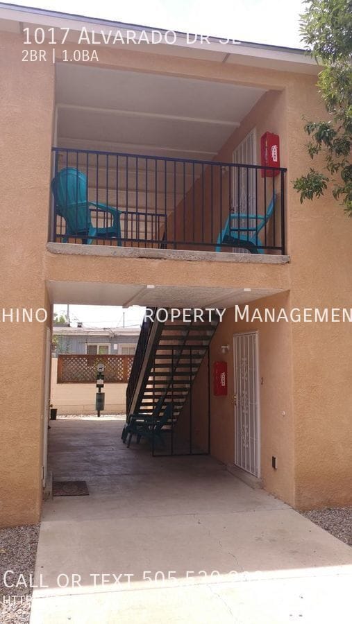 Building Photo - 1017 Alvarado Dr SE