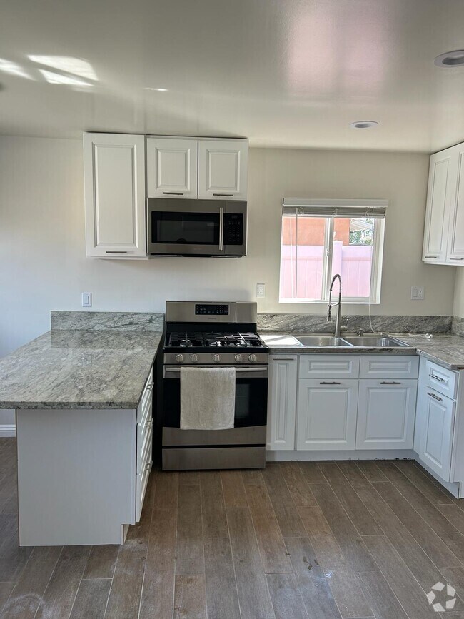 Houses For Rent in Chatsworth CA