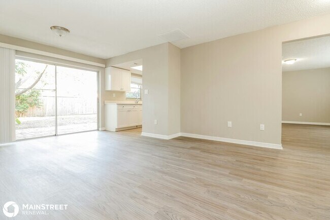 Building Photo - 13605 Las Palmas Dr