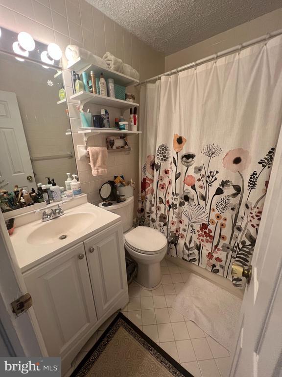 4701 Pennell Rd Unit H4, Aston, PA 19014 Room for Rent in Aston, PA