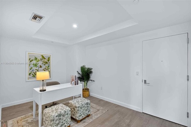 Foto del edificio - 45 SW 9th St