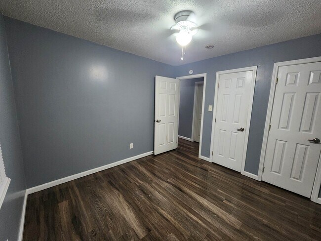 Foto del edificio - 268 N Manassas St